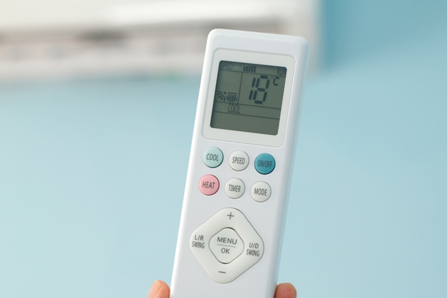 Điều khiển đủ phím nóng, lạnh dù mua điều hòa một chiều, tại sao?